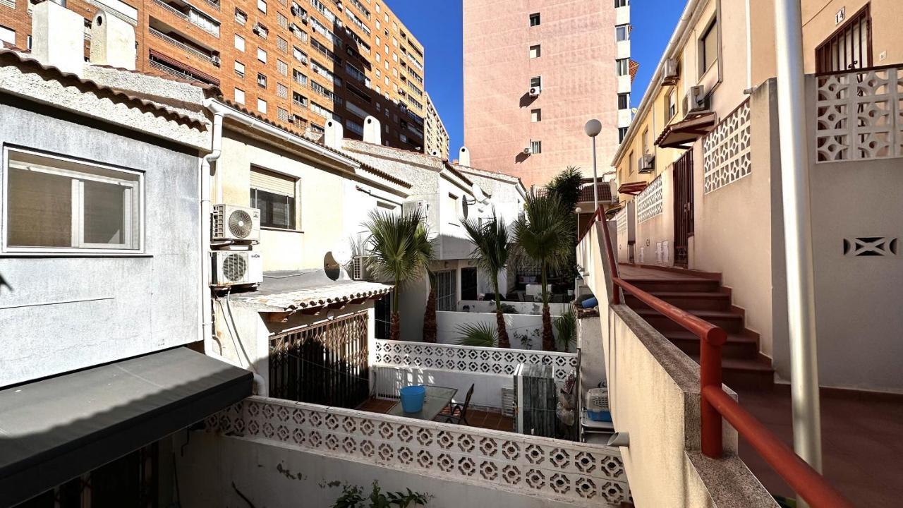 Bungalow Playa Poniente Бенидорм Экстерьер фото
